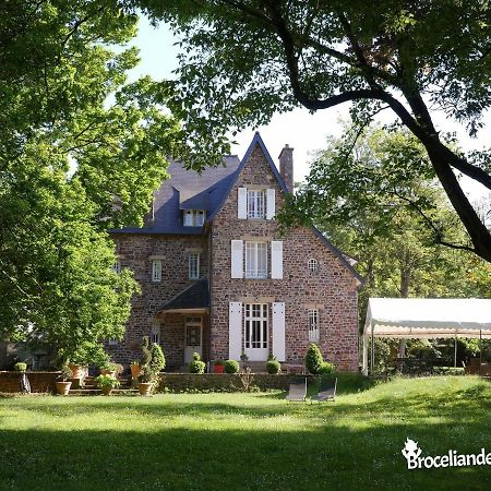 Montauban-de-Bretagne La Maison Rouge Broceliande מראה חיצוני תמונה